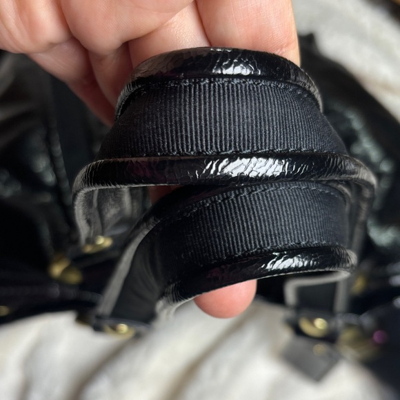 m351 Vintage Coach Black Patent Leather Poppy Daisy Liquid Glass Tote Purse Bag - Picture 8 of 13